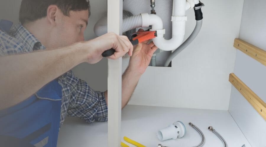 Local annual plumbing maintenance in Parkersburg, IL